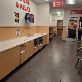 Pilot Travel Center - Gas Stations Near Me - Saint Marys, Georgia