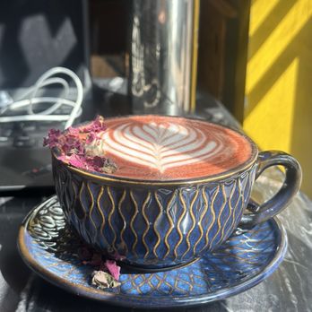 Delah Coffee - Rose Delah Latte - Desserts Near Me - Oakland, California Delah Coffee - Rose Delah Latte - Desserts Near Me - Oakland, California