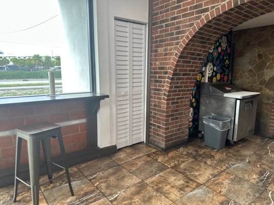 Ernesto's Taco Shop by null