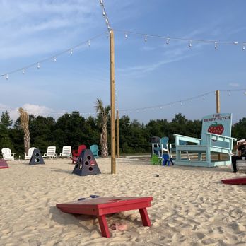 The Berry Patch - Ice Cream & Frozen Yogurt Near Me - Ellerbe, North Carolina