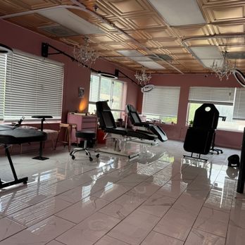 Pretty In Ink Tattoos - Clean! - Henna Artists Near Me - Bowie, Maryland Pretty In Ink Tattoos - Clean! - Henna Artists Near Me - Bowie, Maryland