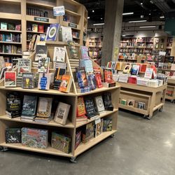 Politics and Prose at The Wharf - Inside