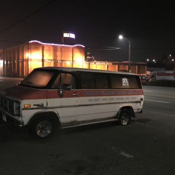 Bob's Java Jive - Needs air - Dive Bars Near Me - Tacoma, Washington