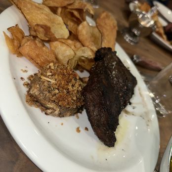 Echo & Rig - Skirt (standard house potatoes that come with the plates,WHACK) order a different side. These killed the meal - Steakhouses Near Me - Sacramento, California