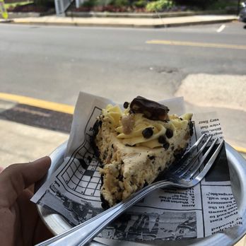 Pie and Plate Cafe - Desserts Near Me - Ambler, Pennsylvania