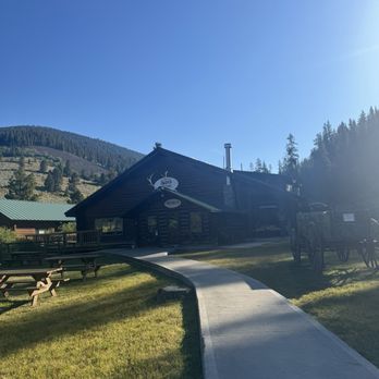 320 Guest Ranch - Guest Houses Near Me - Gallatin Gateway, Montana