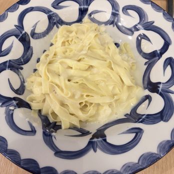 Eataly - Los Angeles - Fettuccine al Burro di Tartufo e Parmigiano - Italian Near Me - Los Angeles, California Eataly - Los Angeles - Fettuccine al Burro di Tartufo e Parmigiano - Italian Near Me - Los Angeles, California
