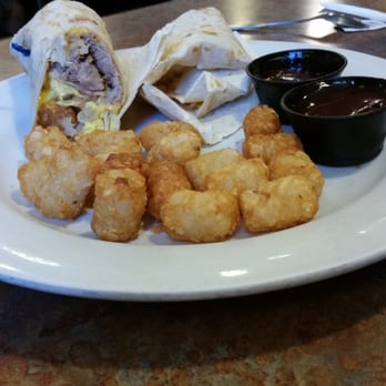 Perkins American Food - Barbecue pulled pork breakfast burrito - Bakeries Near Me - Painesville, Ohio Perkins American Food - Barbecue pulled pork breakfast burrito - Bakeries Near Me - Painesville, Ohio