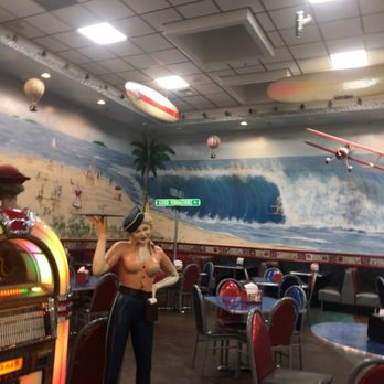 Legends Classic Diner - American Near Me - Glendora, California