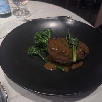 Ramsay's Kitchen at The Silver Legacy - Filet - American Near Me - Reno, Nevada