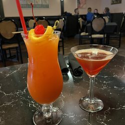Roarin 20s - Prohibition and manhattan