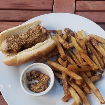 The Glunz Tavern - Delicious bratwurst part of the Octoberfest menu - Bars Near Me - Chicago, Illinois The Glunz Tavern - Delicious bratwurst part of the Octoberfest menu - Bars Near Me - Chicago, Illinois