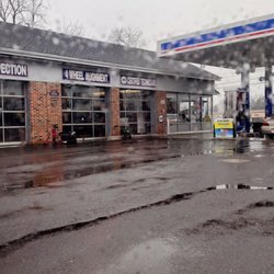 Marathon - The building/pumps