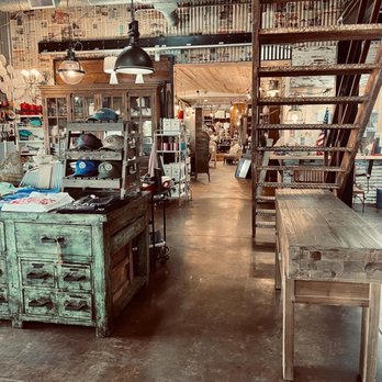 Ballyhoo - Coffee & Tea Near Me - Childress, Texas
