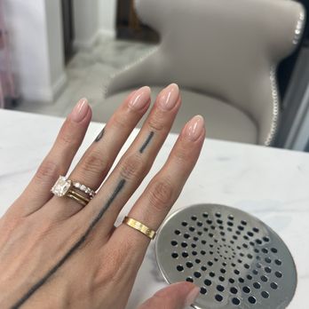 L Beauty  - Manicure by Sun - Nail Salons Near Me - Pasadena, California