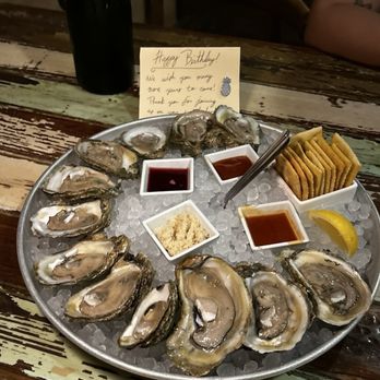 Common Restaurant  - Dozen Oysters - Cocktail Bars Near Me - Savannah, Georgia