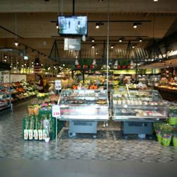 EDEKA Görse & Meichsner - Eingangsbereich