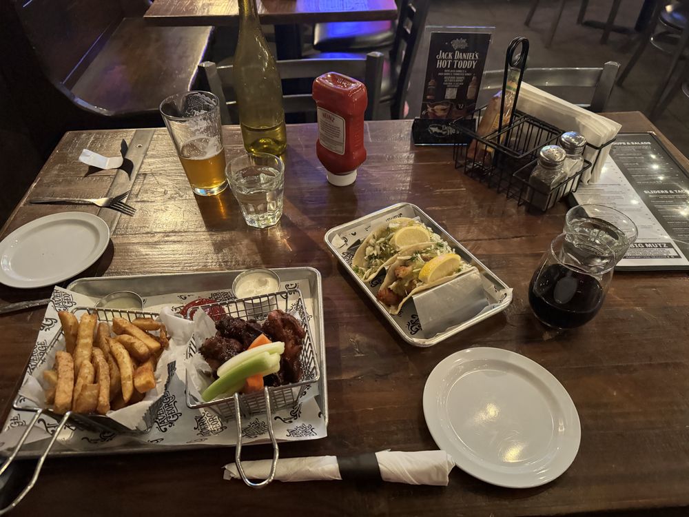 Social spots from Tavern on George