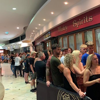 O'Malleys Irish Pub - Irish Pub Near Me - Mooloolaba, QLD