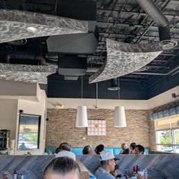 This little hole in the wall restaurant is very well appointed! This little hole in the wall restaurant is very well appointed!