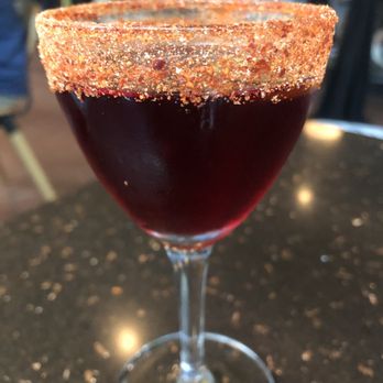Low Bar - Amor prohibido - Cocktail Bars Near Me - Oakland, California Low Bar - Amor prohibido - Cocktail Bars Near Me - Oakland, California