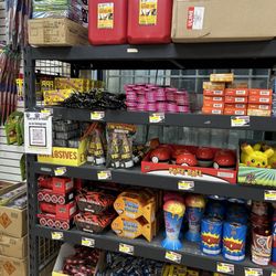 I-80 Smokeshop and Camping - Store