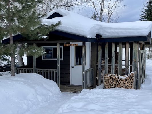 Golden Eagle Lodge by null