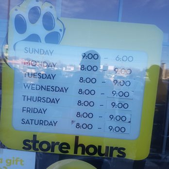 Giant Tiger - Store hours - Department Stores Near Me - Winnipeg, Manitoba