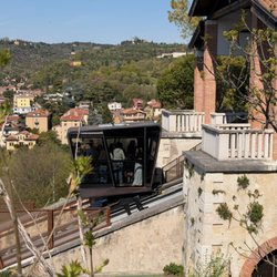 Funicolare di Verona - Tiny but crammed funicular car