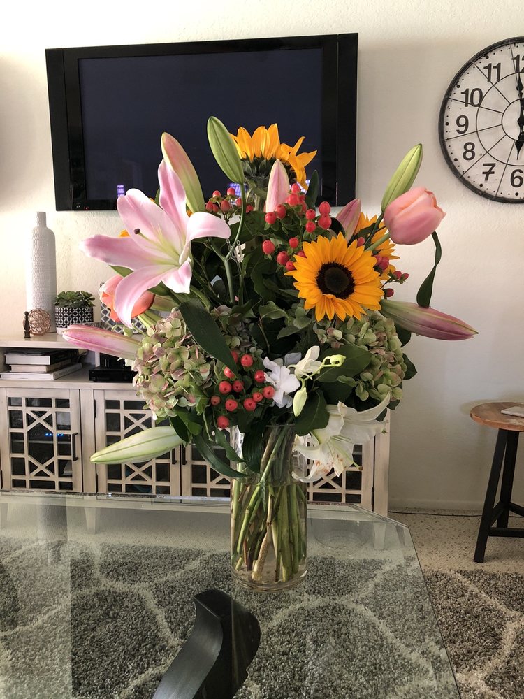FLOWERS BY VERONICA Updated August 2024 41 Photos & 33 Reviews