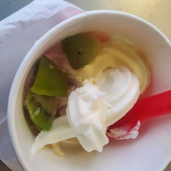 Yogurtland - Espresso float, pear, cotton candy and tart frozen yogurt - Ice Cream & Frozen Yogurt Near Me - Houston, Texas Yogurtland - Espresso float, pear, cotton candy and tart frozen yogurt - Ice Cream & Frozen Yogurt Near Me - Houston, Texas