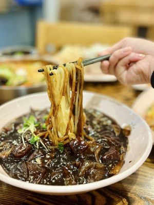 Jjamppong zizon ( 짬뽕 지존 LA ) by null