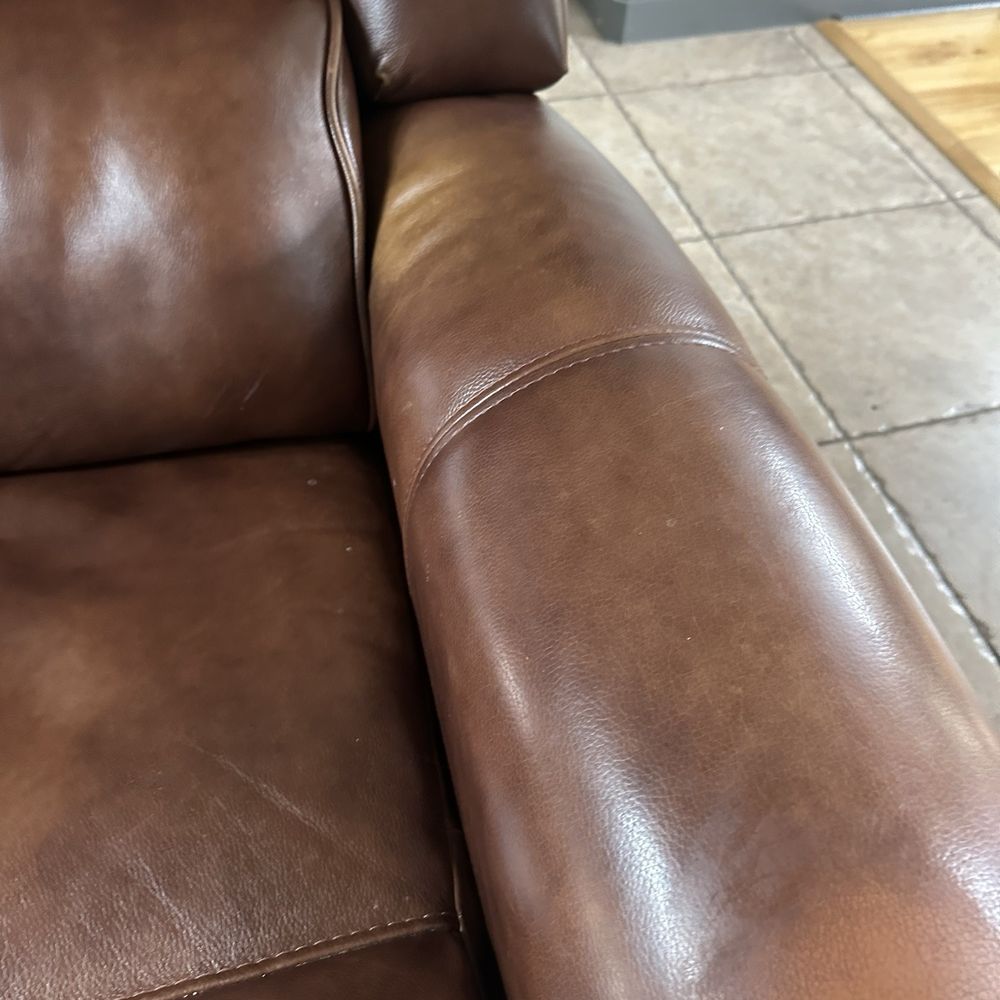 Leather Showroom - Other arm - Furniture Stores Near Me - San Marcos, Texas Leather Showroom - Other arm - Furniture Stores Near Me - San Marcos, Texas