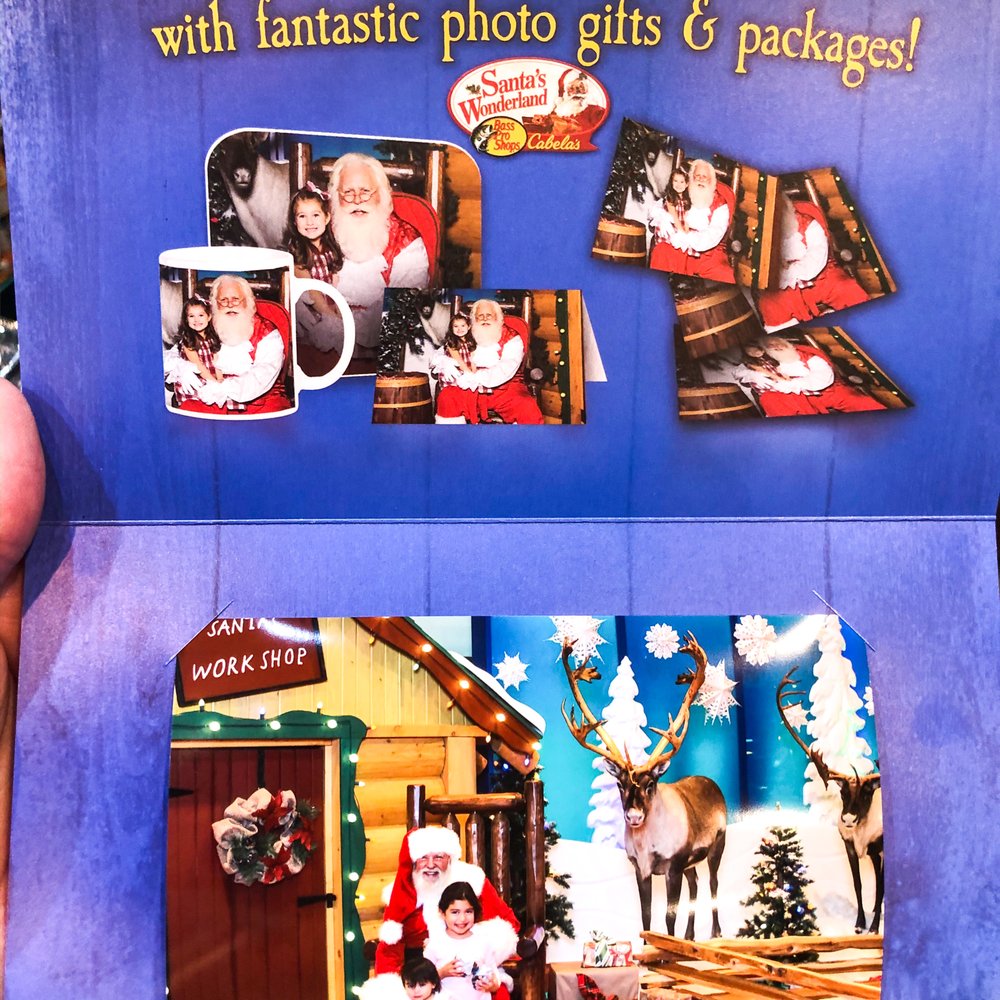 Cabela's - Complimentary phot with Santa - Guns & Ammo Near Me - Verdi, Nevada