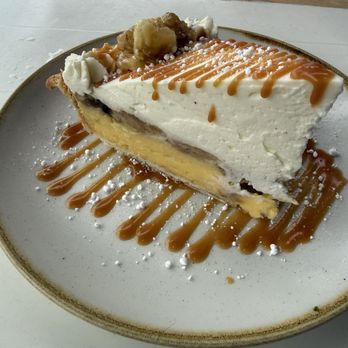 Monkeypod Kitchen - Banana Cream pie - New American Near Me - Lahaina, Hawaii