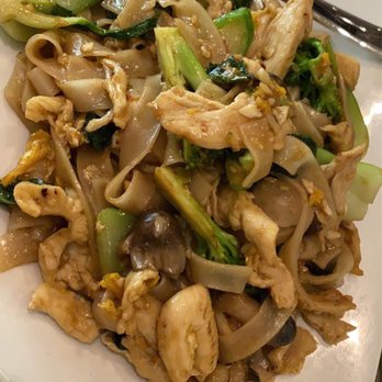 Bamboo Penny's - Thai Near Me - Leawood, Kansas