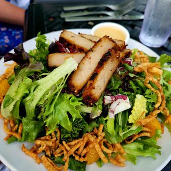 Yards Grille - Ahi Tuna Salad (my mom wanted the tuna cooked well done, which they delivered on) - American Near Me - Fayetteville, New York Yards Grille - Ahi Tuna Salad (my mom wanted the tuna cooked well done, which they delivered on) - American Near Me - Fayetteville, New York