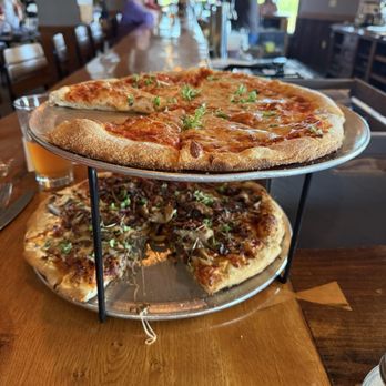 Snitz Creek Brewery - Pizza and half off during happy hour. - Breweries Near Me - Palmyra, Pennsylvania Snitz Creek Brewery - Pizza and half off during happy hour. - Breweries Near Me - Palmyra, Pennsylvania
