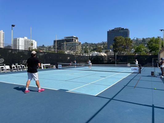 Montrose at Beverly Hills by null