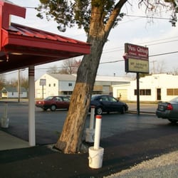 Yen Ching Mandarin Restaurant - View from side.