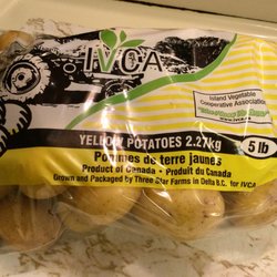 Kin's Farm Market - Como Lake Village - Another stop w/daughter shopping this morning -- nice catch - 5 lb bag of small, local, yellow potatoes ($2.49).