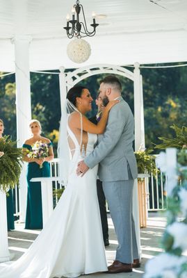 Ferrante's Lakeview by null