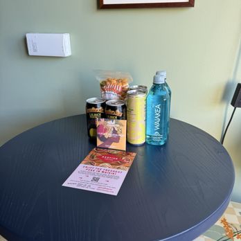 Wayfinder Waikiki - Welcome gift in the room! Waters, drinks, popcorn, and chocolate - Hotels Near Me - Honolulu, Hawaii