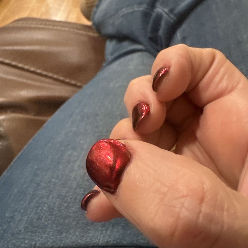 Ripple in the gel on my thumb. Ripple in the gel on my thumb.