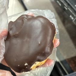 Glaze Donuts AZ - Boston crème filled