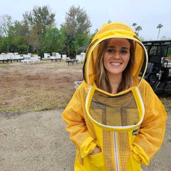 Black Hammock Bee Farms - Beekeepers suit - Honey Near Me - Oviedo, Florida