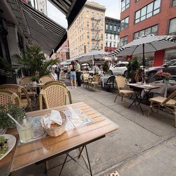 Casa Bella Restaurant - Outside - Italian Near Me - New York, New York Casa Bella Restaurant - Outside - Italian Near Me - New York, New York