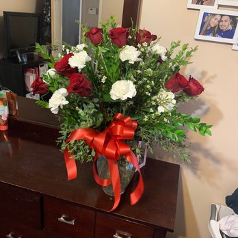 S & E Wholesale Flowers - Flowers & Gifts Near Me - San Bernardino, California S & E Wholesale Flowers - Flowers & Gifts Near Me - San Bernardino, California