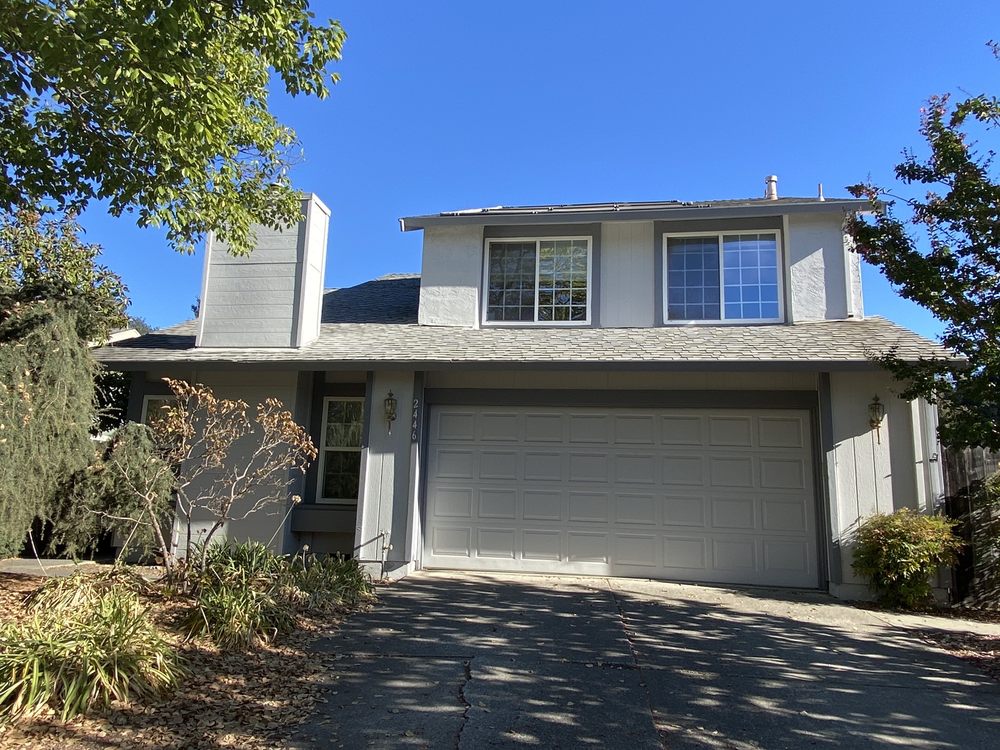 Slide of Henry Roofing