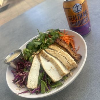 Modern Market Eatery - Salad Near Me - Kansas City, Missouri